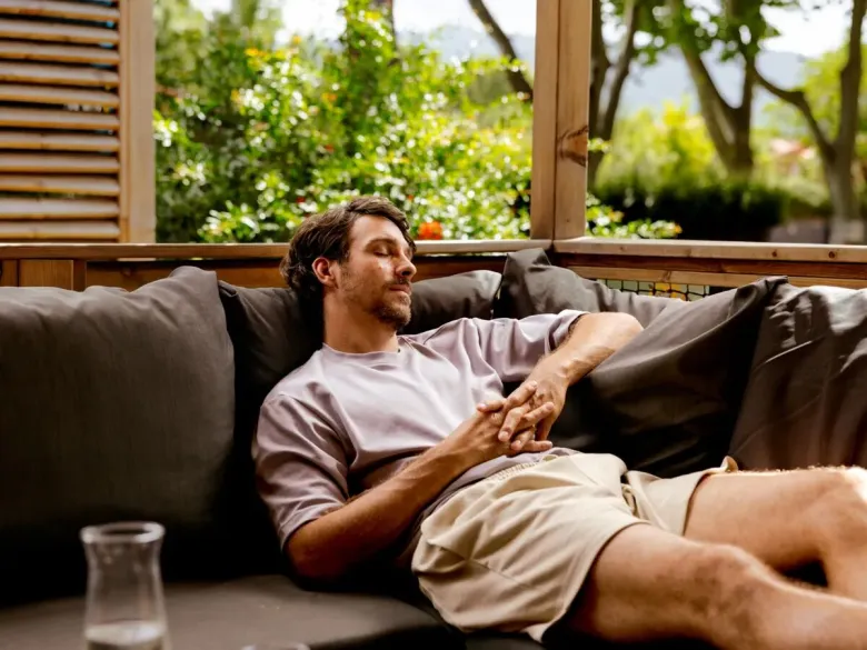 De loungebank van de Roan Comfort Plus lounge Premium Zone.