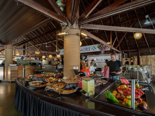 Buffet op Roan camping hu Park Albatros village.