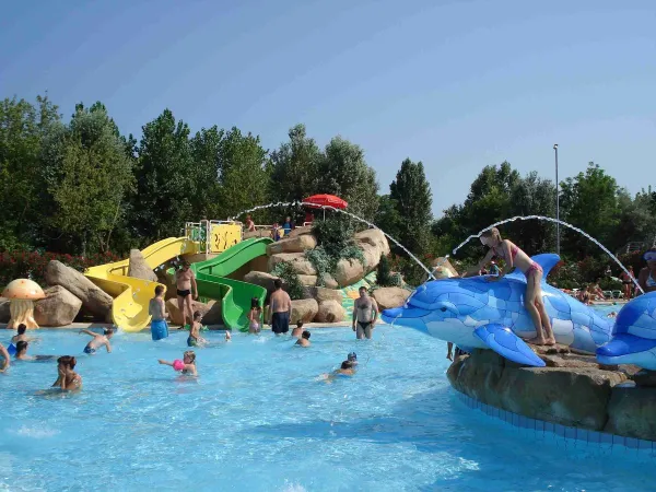 Waterpret bij het zwembad op Roan camping Marina Di Venezia.