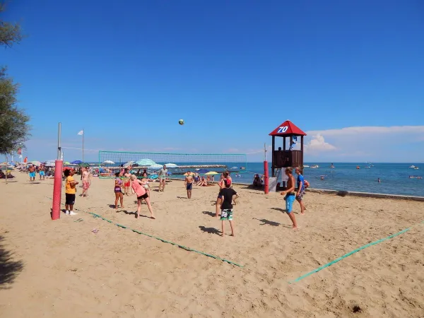 Beach volleybal op Roan camping Pra'delle Torri.