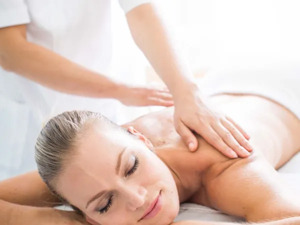 Massages in het welness centrum bij Roan camping Union Lido Mare.