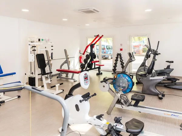 Fitnessruimte van Roan camping Le Napoléon.