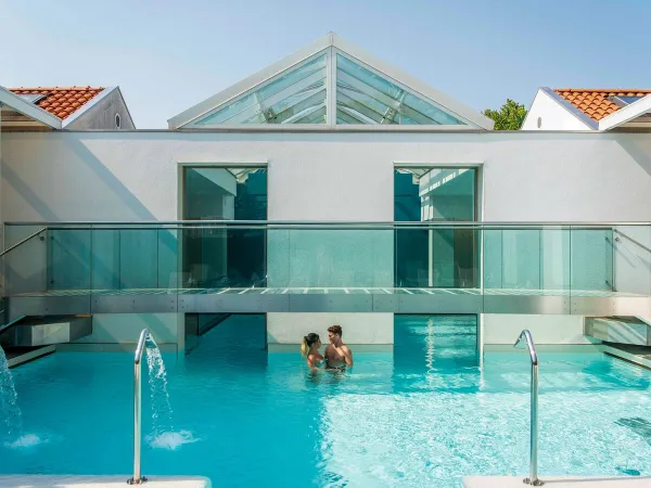 Luxe zwembad op Roan camping Union Lido Mare.