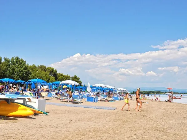 Strand bij Roan camping Villaggio Turistico.