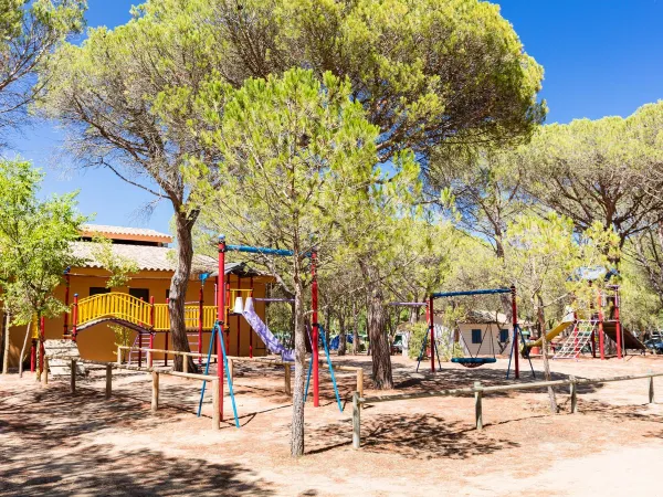 Kinderspeelplaats op Roan camping Playa Brava.