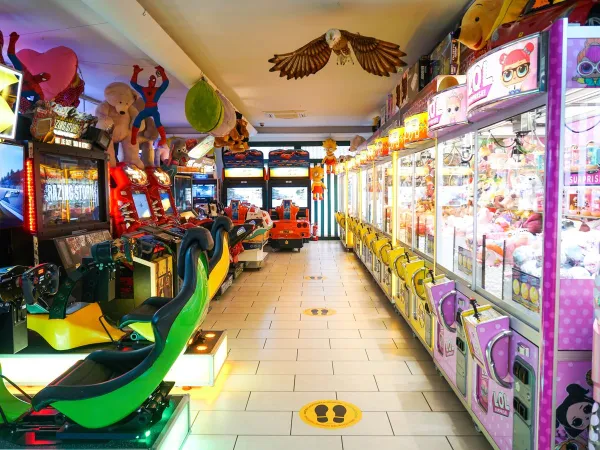 Speelautomatenhal bij Roan camping Union Lido Mare.