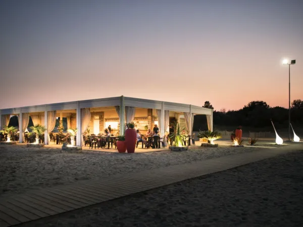 Een van de restaurants van Roan camping Marina Di Venezia.