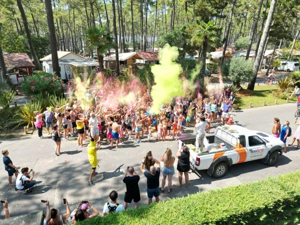 Campingbezoekers bijeenkomst op Roan camping Le Vieux Port.