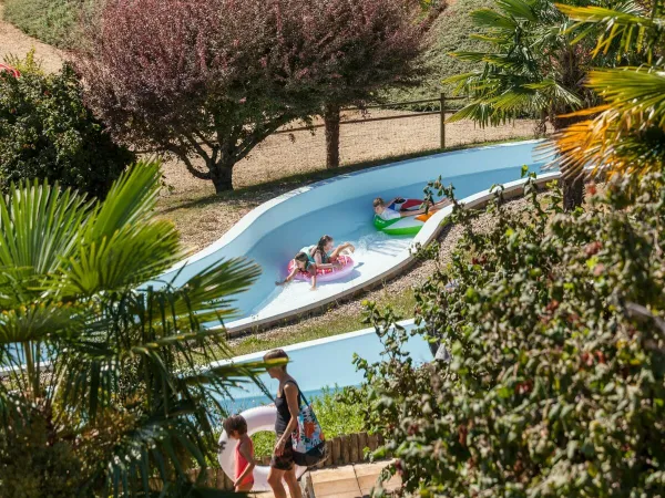 Lazy river bij Roan camping Avit Loisirs.