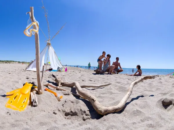 Het zandstrand bij Roan camping Serignan Plage.