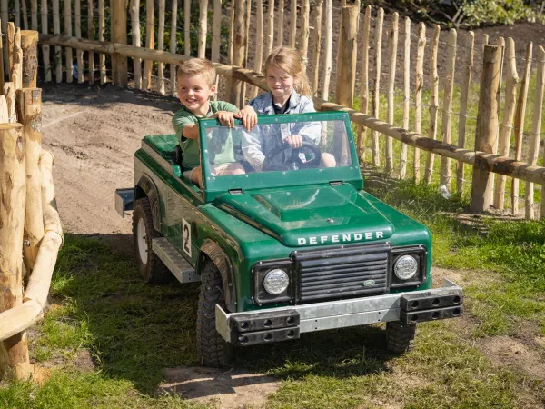 Jeep safari voor kinderen op Roan camping Het Genieten.