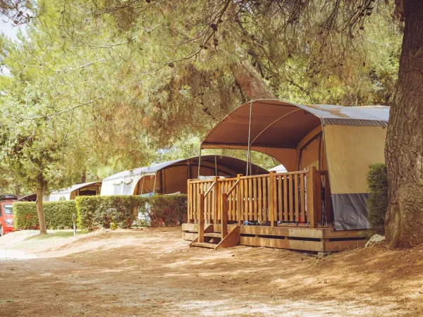 Lodgetent Holiday tenten op Roan camping Lanterna.