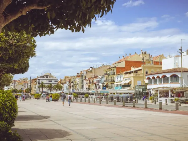 Boulevard Cambrils vlakbij Roan camping Playa Montroig.