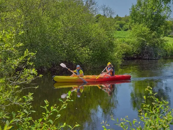 Kanoën op Roan camping Le Ty Nadan