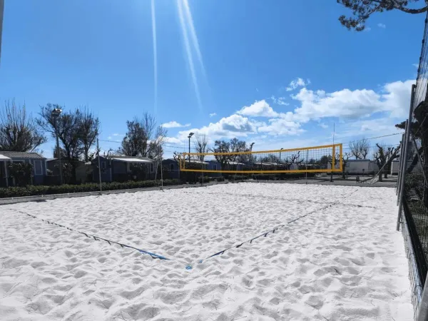 Beachvolleybal veld op Roan camping Le Castellas.