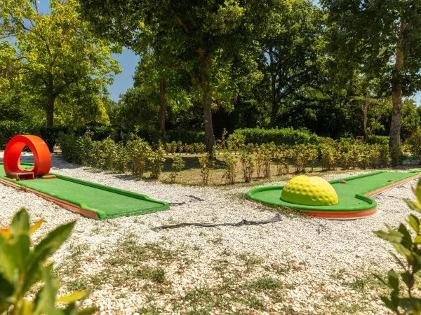 Midgetgolf op Roan camping hu I Pini village.