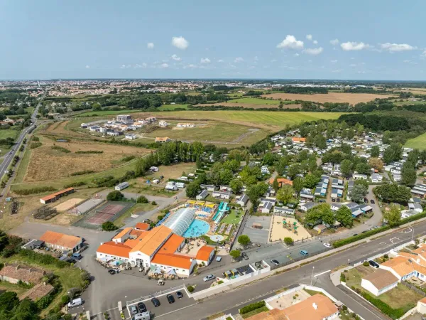 Bovenaanzicht van Roan camping Le Domaine de Beaulieu.