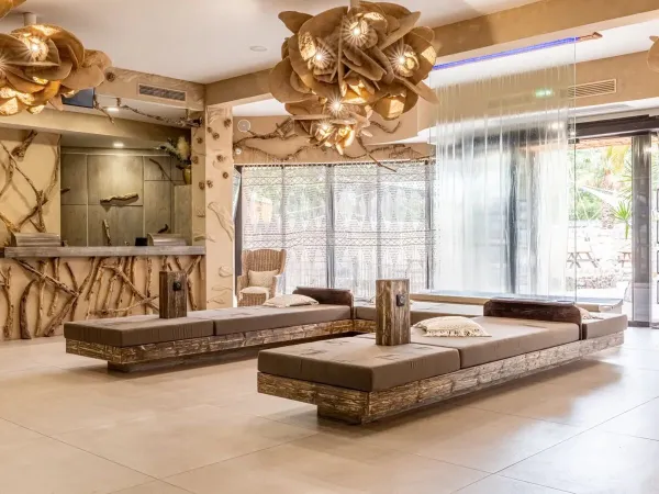 De spa op Roan camping Les Sables d'Or.