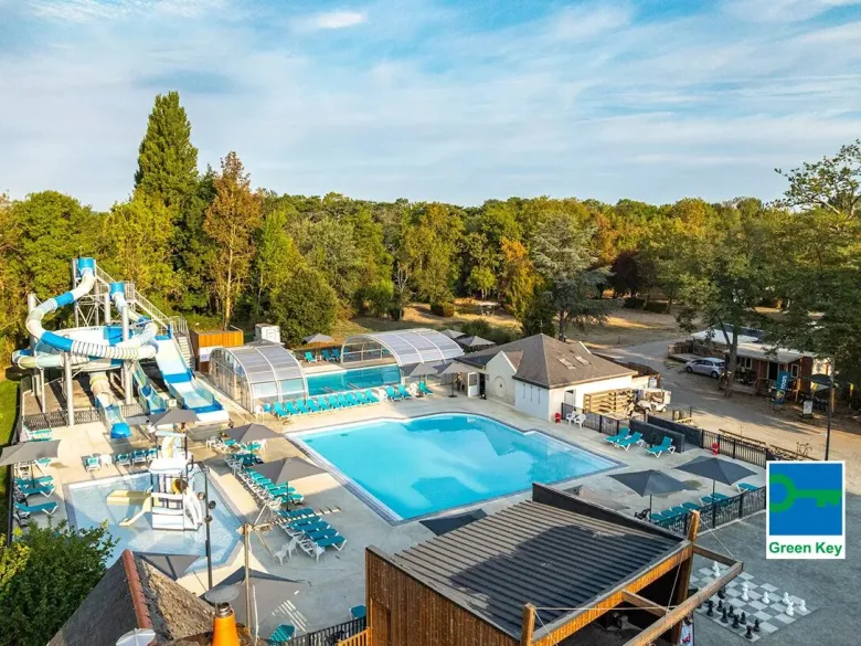 Overzicht waterpark camping Domaine de la Brèche.