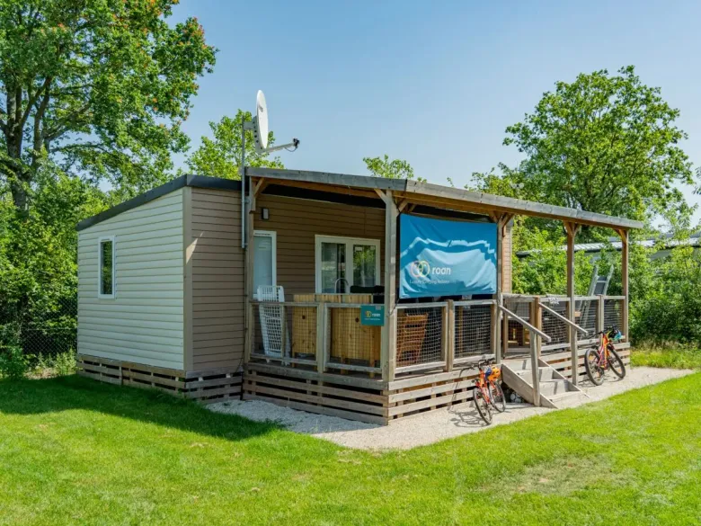 De stacaravan Premium Lounge op Roan camping TerSpegelt.