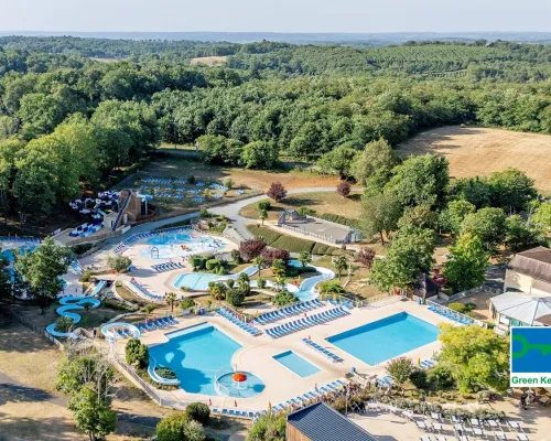 Nieuwe glijbaan en racer glijbaan op Roan camping Saint Avit Loisirs.