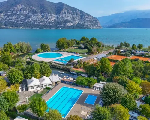 Overzichtsfoto van Roan camping Village Bella Iseo.