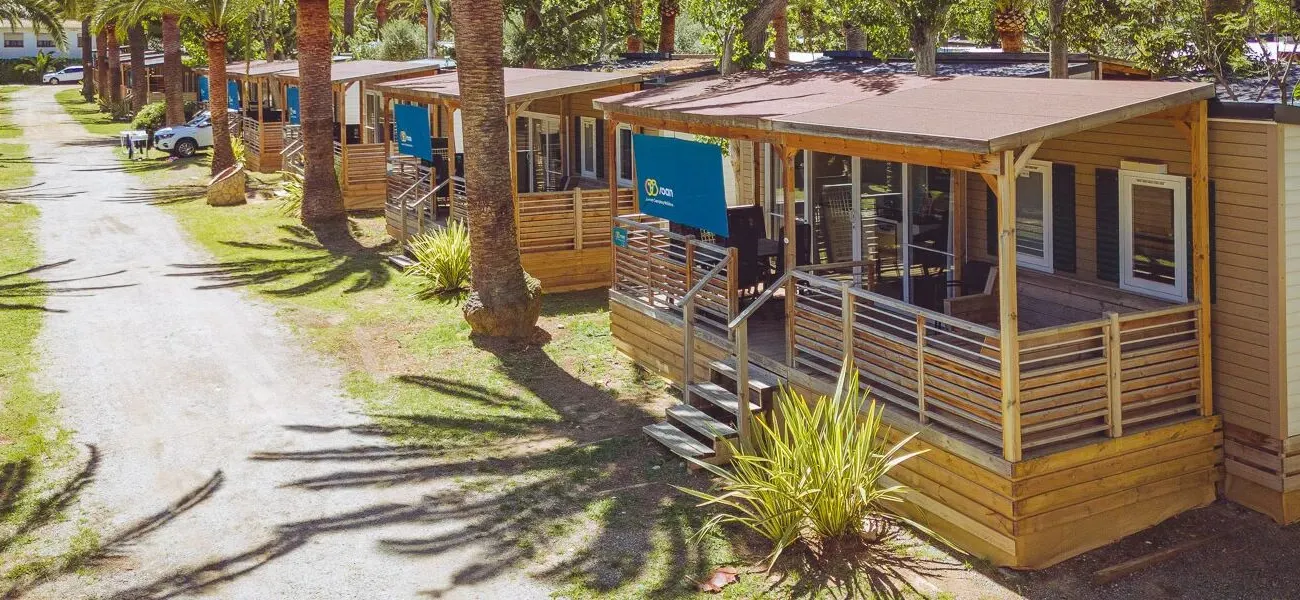 Roan accommodaties op Camping Playa Montroig in Spanje.