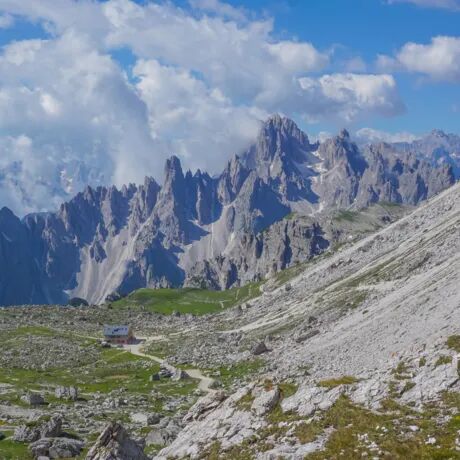 Wandelen in Noord-Italië: de magie van de Dolomieten